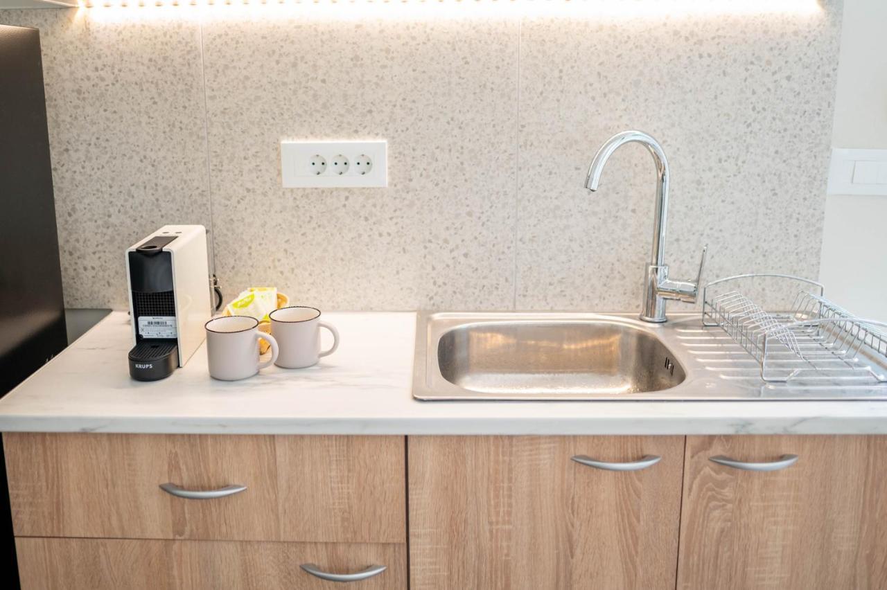 Kosnian City Suites B ภายนอก รูปภาพ