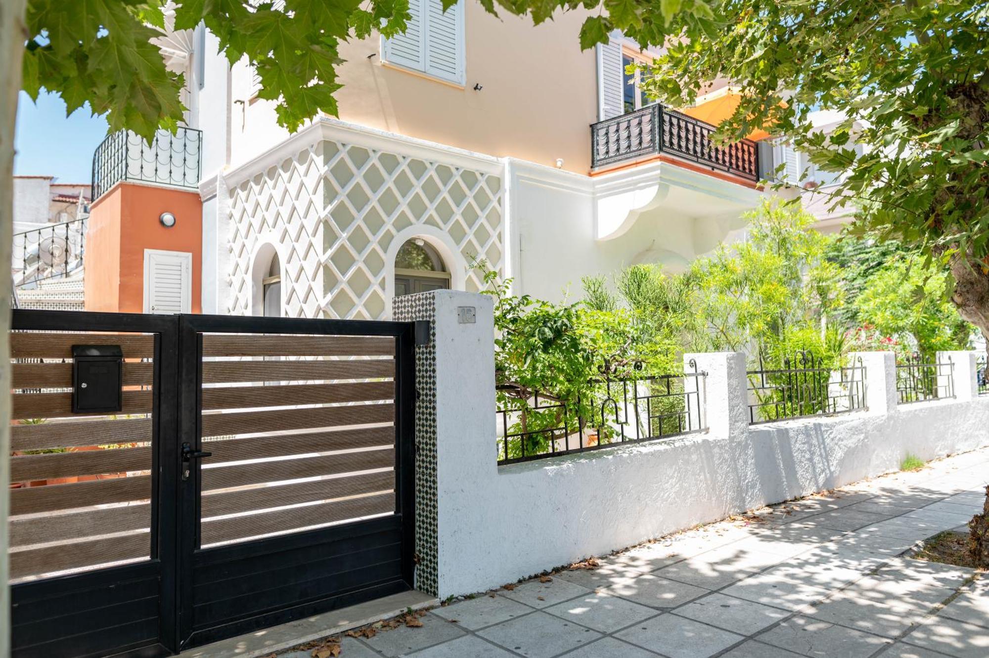 Kosnian City Suites B ภายนอก รูปภาพ