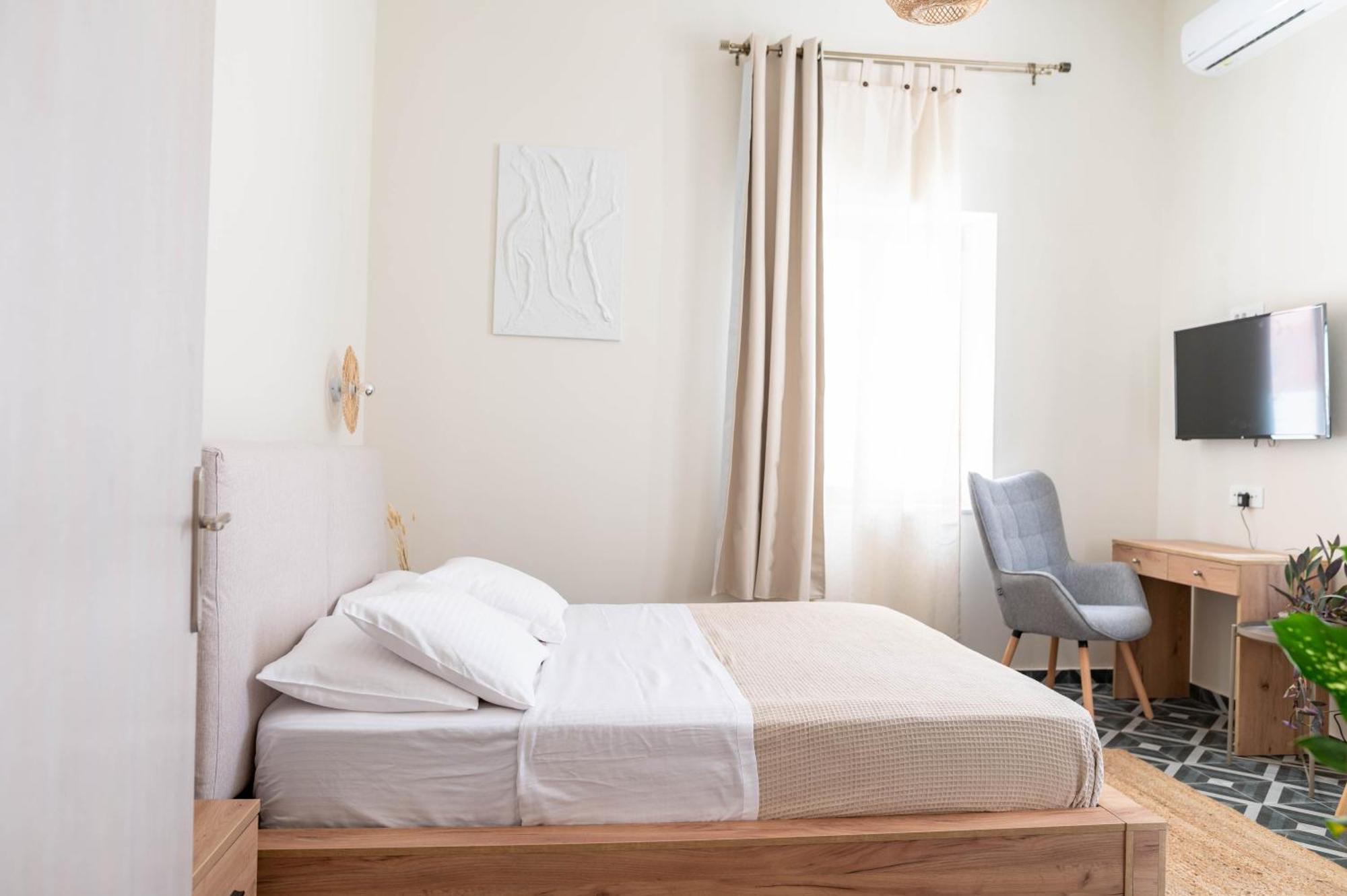 Kosnian City Suites B ภายนอก รูปภาพ