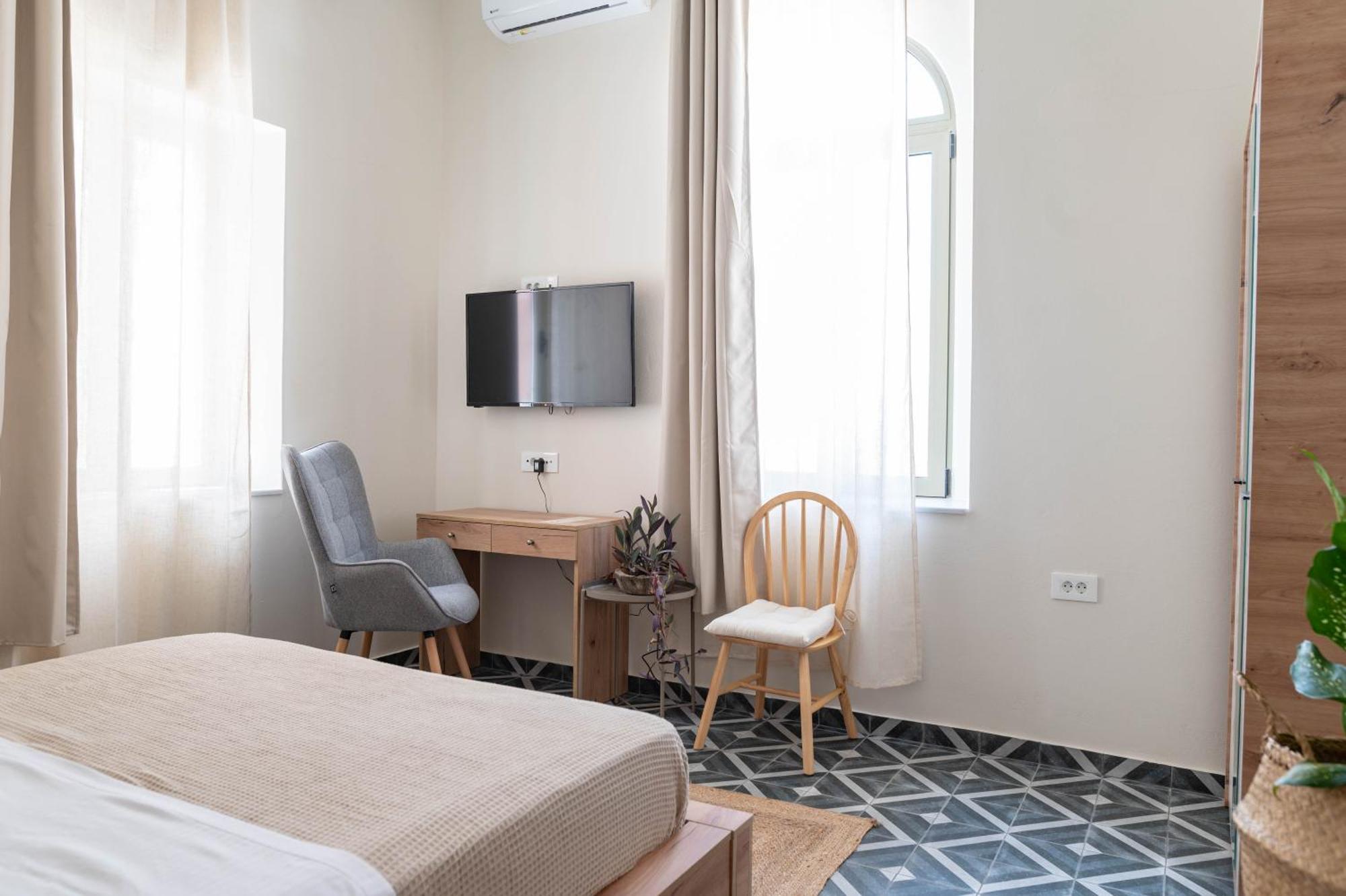 Kosnian City Suites B ภายนอก รูปภาพ