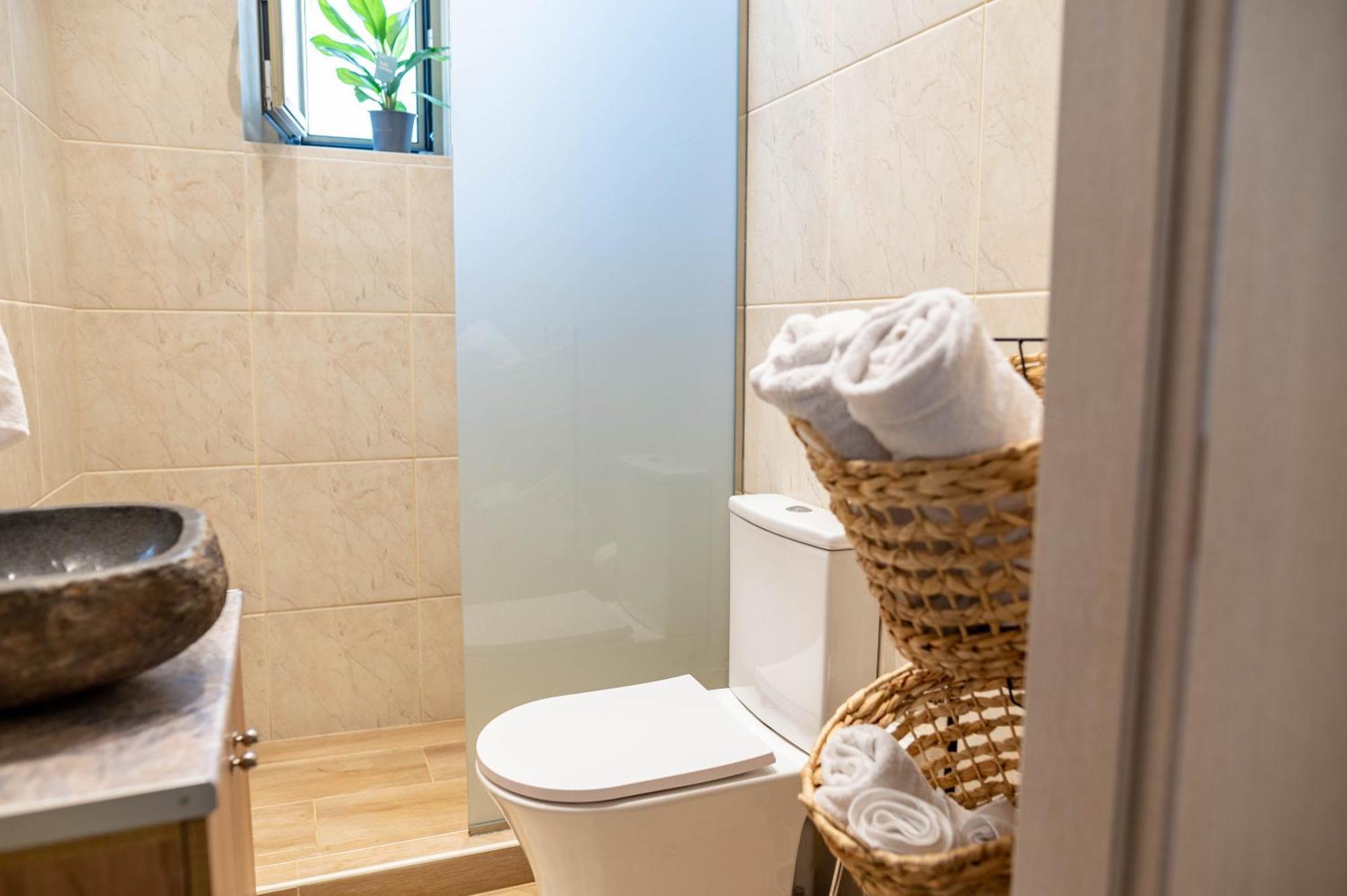 Kosnian City Suites B ภายนอก รูปภาพ